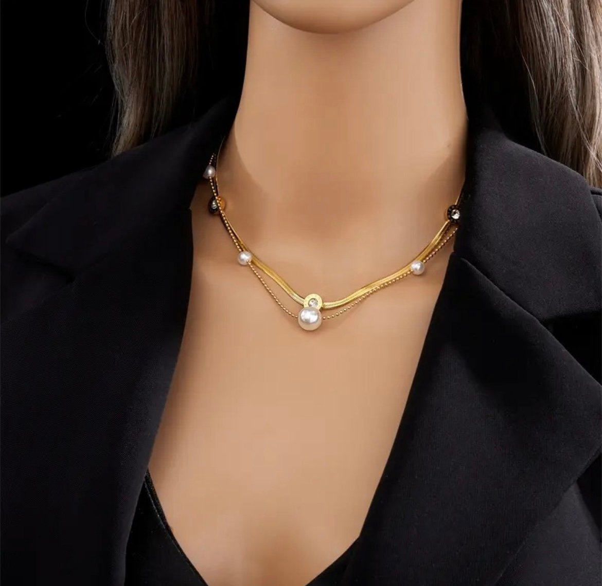 Beautiful Double Layer Chain With Pearls - Image 2