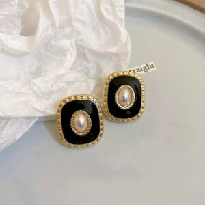 Korean Style Black & White Rectangle Pearl Stud Earrigns_KRNE011