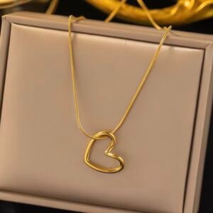 Beautiful Golden Chain With Heart Pendant