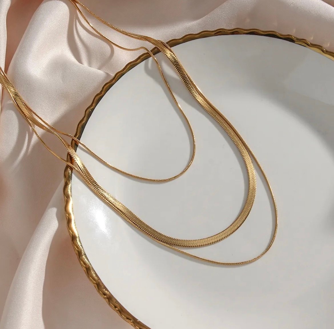 Elegant Look Triple Layer Golden Chain