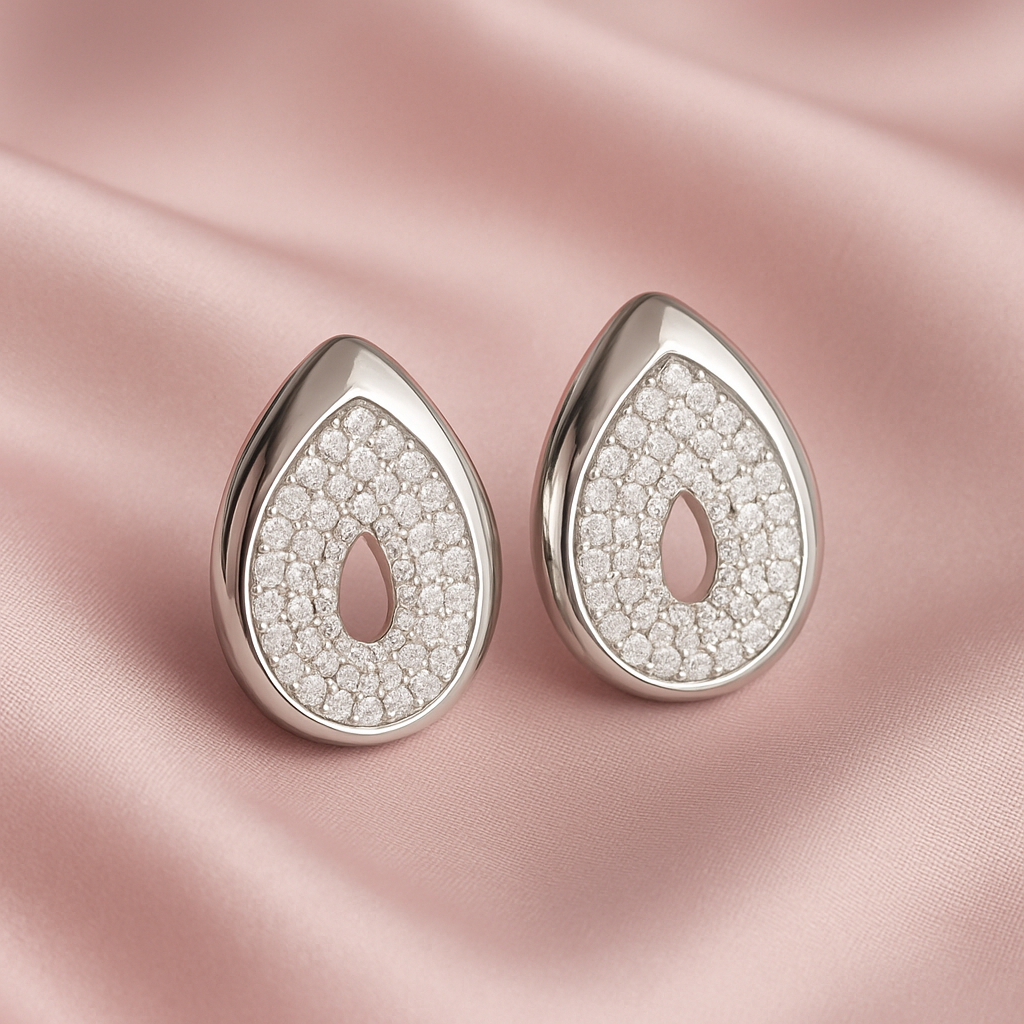Beautiful Western Style Diamond Look Oval Shape Stud Earrings For Women_ADE016